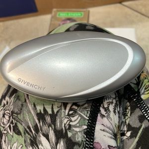 Givenchy face powder